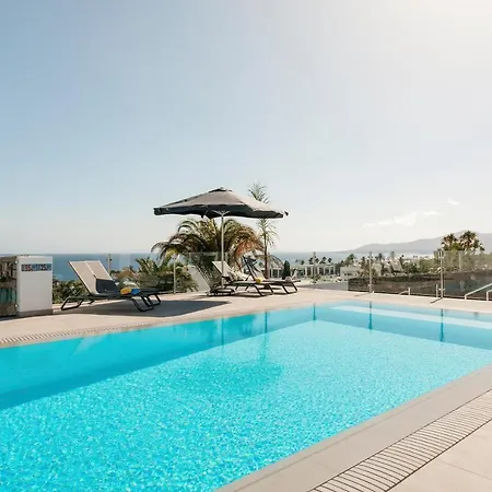 Causel - Luxury With Hot Tub Villa